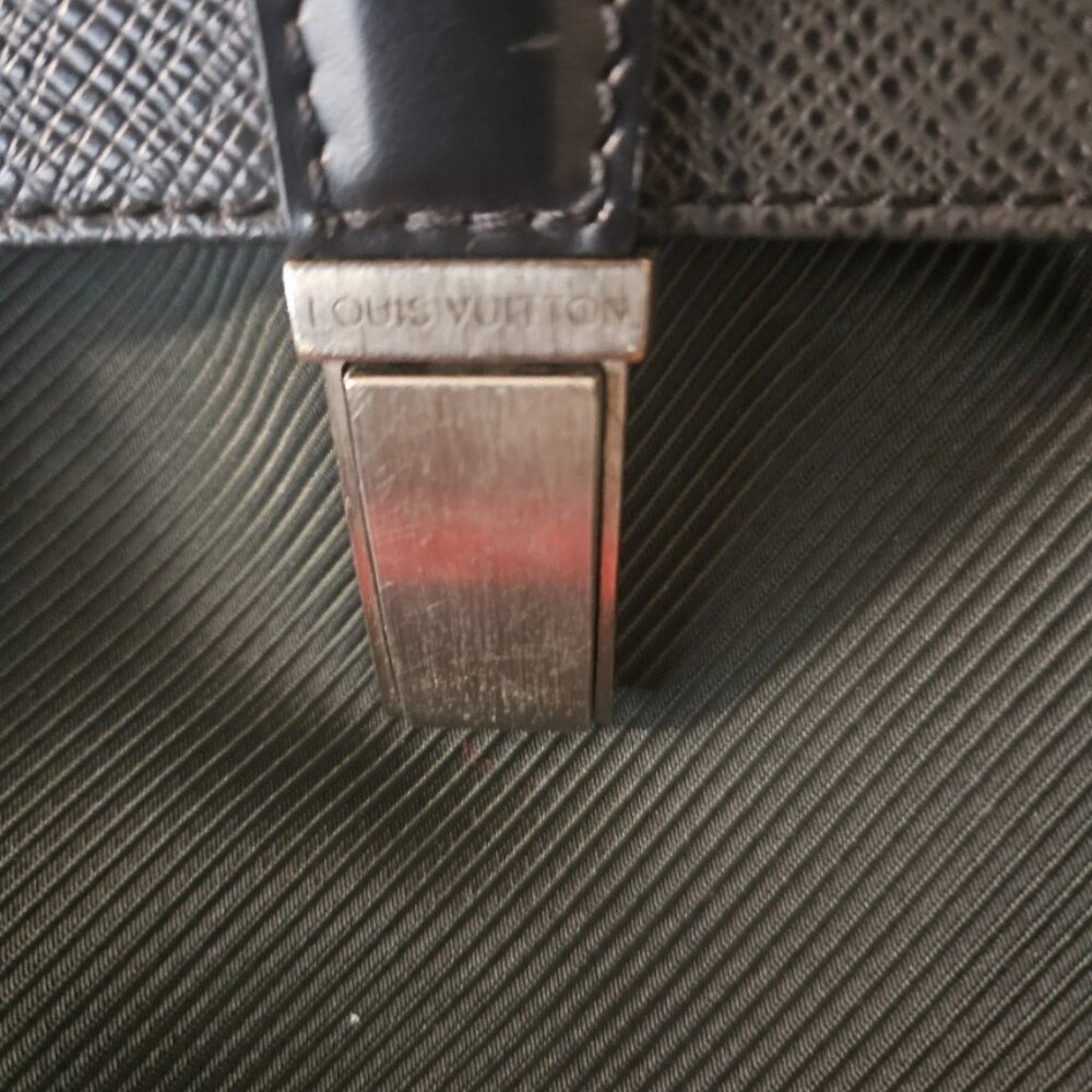 Louis Vuitton Saratov Messenger Bag Taiga Leather and Canvas PM - Picture 2 of 8